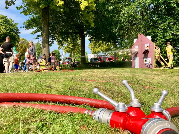 Jeugdbrandweer Zwijndrechtse Waard - foto: gemeente Hendrik-Ido-Ambacht