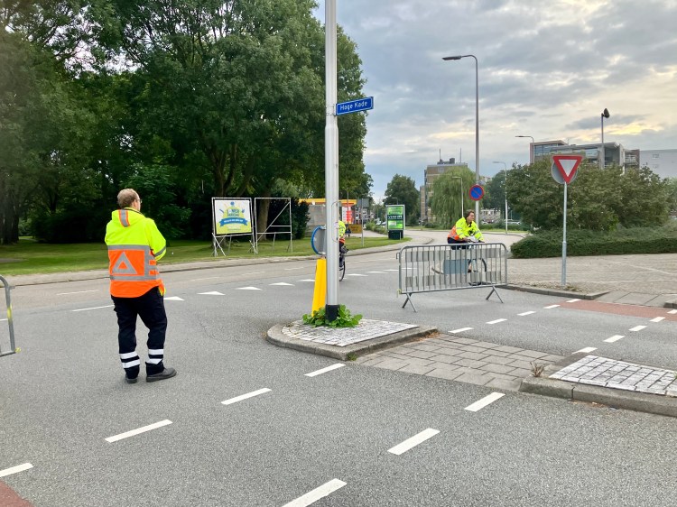 Verkeersregelaars al vroeg in actie - foto: gemeente Hendrik-Ido-Ambacht